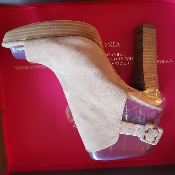 Vince Camuto Gilsa Peep Toe Bootie size 10 - Picture 1 of 6